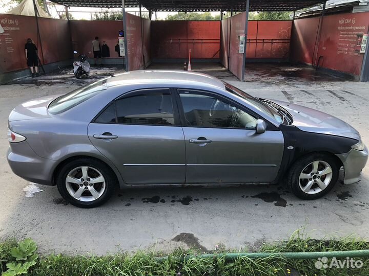 Mazda 6 2.0 AT, 2004, битый, 180 000 км