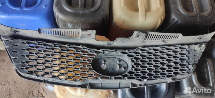 Решетка радиатора на Kia Cerato 2