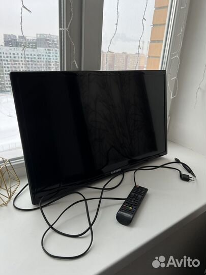 LED-телевизор Samsung UE26EH4000W 26''