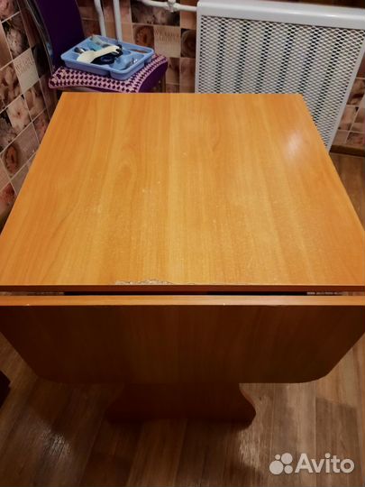 Кухонный стол