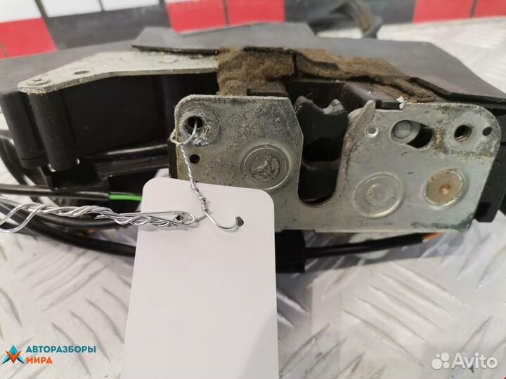 Замок двери передней правой Jaguar XK Х100 1998