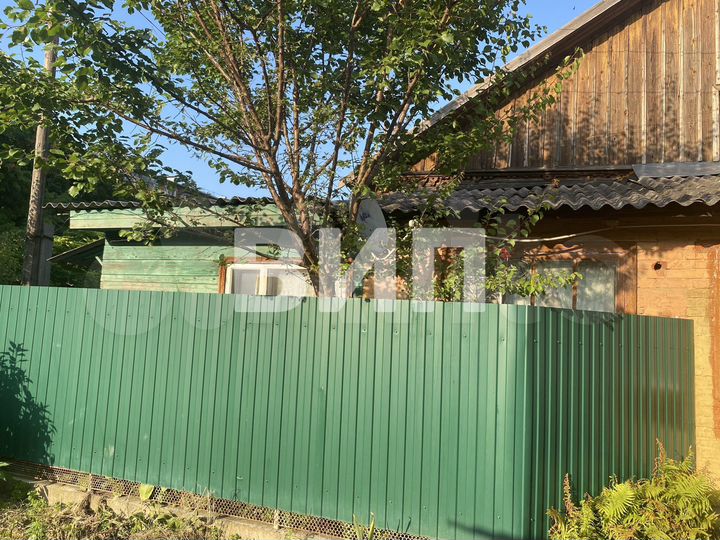 Дом 16 м² на участке 2 сот.