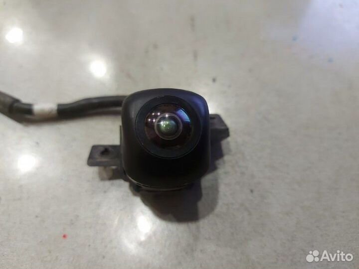 Камера заднего вида Hyundai Santa Fe TM G4KJ 2019