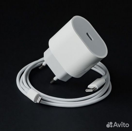 Блок питания с кабелем Lightning