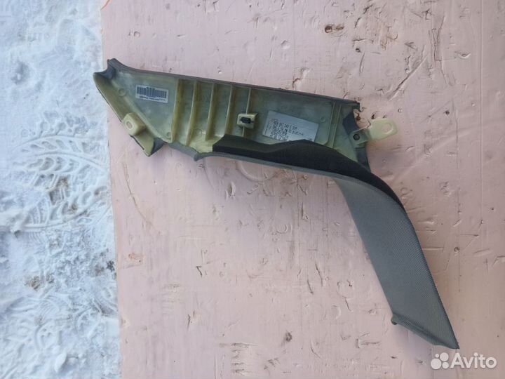 Обшивка стойки задней правой Audi Audi A8 D3