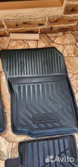 Автомобильные коврики Mitsubishi Outlander