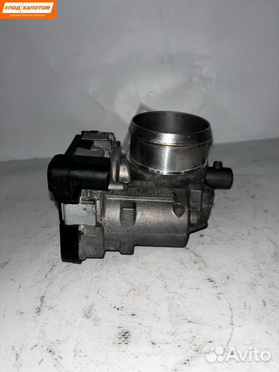 Дроссельная заслонка Volkswagen Golf 5 03C133062D