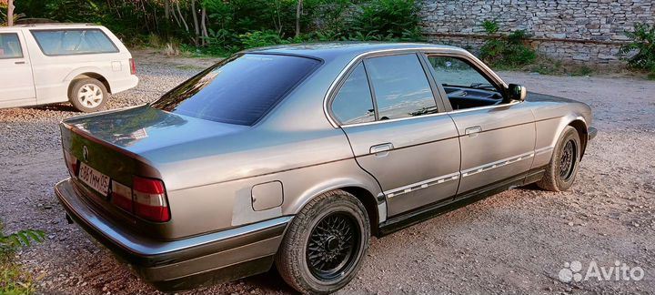 Сиденья бмв е 34