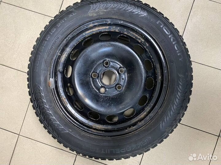 Колеса Skoda Nokian Hakkapeliitta 8 205/55 R16 зим