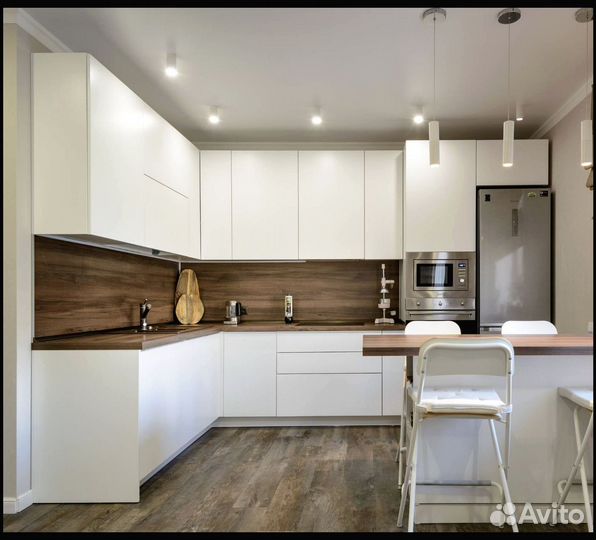 Кухня угловая под потолок