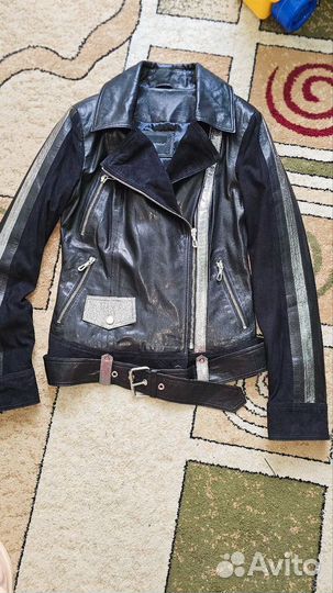 Кожаная куртка косуха sacha pacha