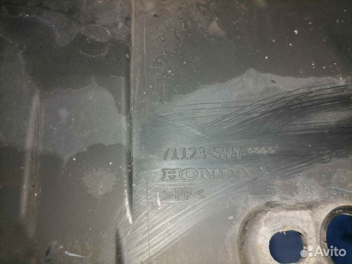 Защита замка капота Honda CR-V RE