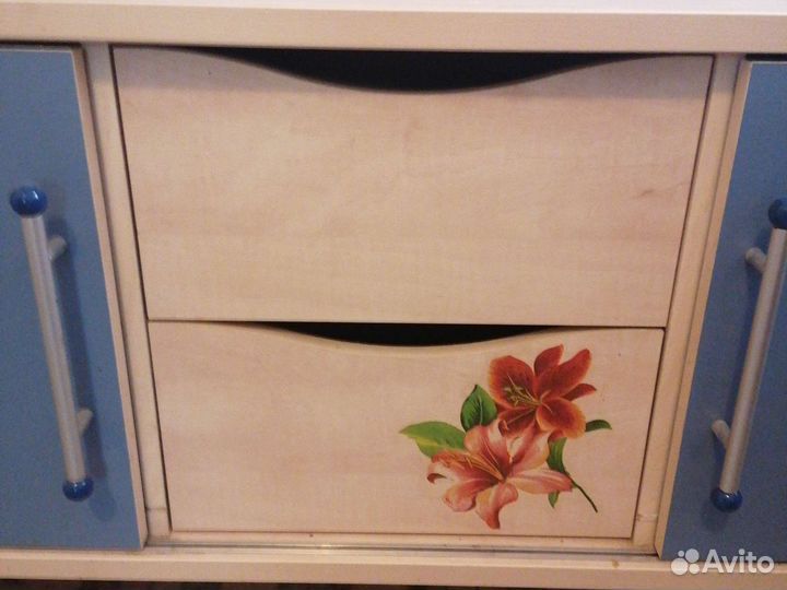 Тумба стеллаж