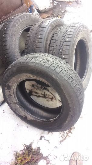 Nokian Tyres Hakkapeliitta 7 SUV 215/70 R16 100T