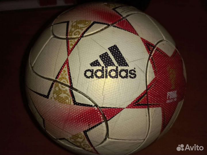 Футбольный мяч adidas лига чемпионов 2008