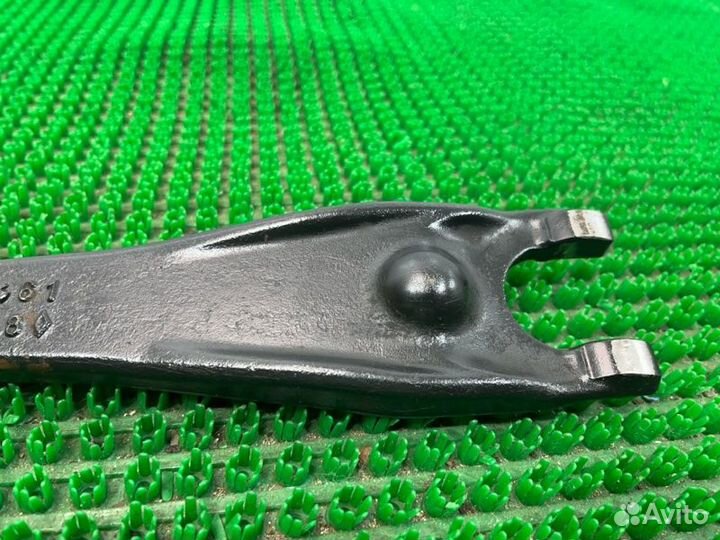 Вилка сцепления Renault Symbol LB K7J 2002