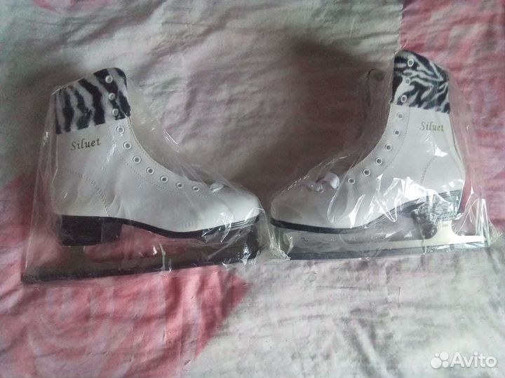Коньки фигурные 37 размер