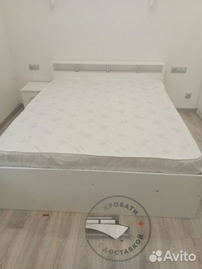 Кровать двуспальная