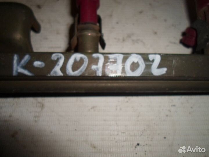 Рейка топливная (рампа) (Mazda 626)