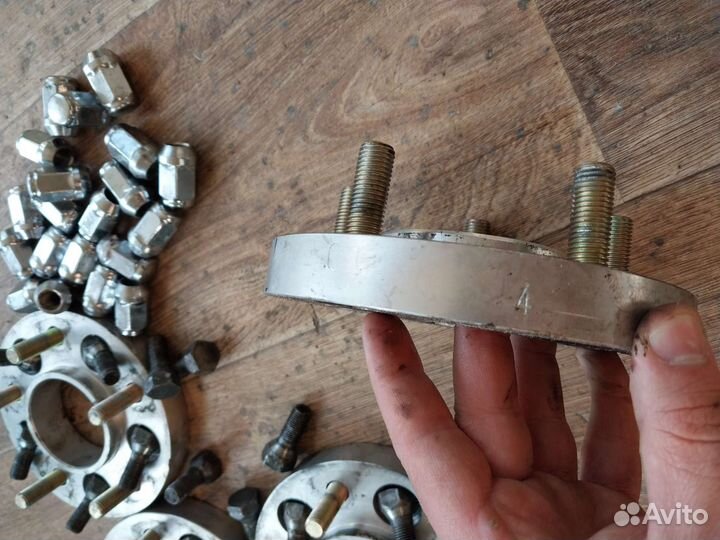 Колесные проставки 5х108 на 5х114.3 20мм