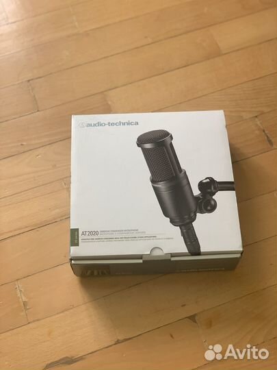 Микрофон Audio technica AT2020 от певицы как новый