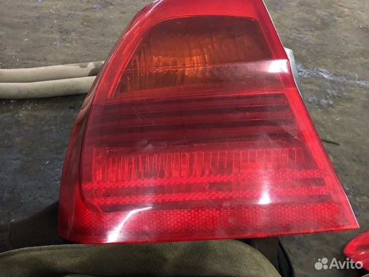 Фонарь задний левый в крыло bmw 3 е90