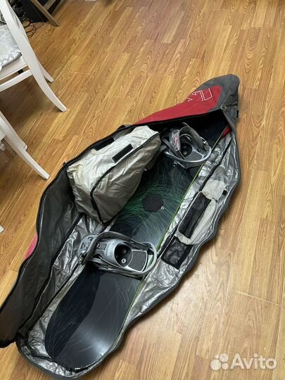 Сноуборд burton, сноубордские ботинки, чехол