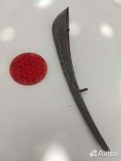 Светоотражатель и накладка крыла Ява Jawa