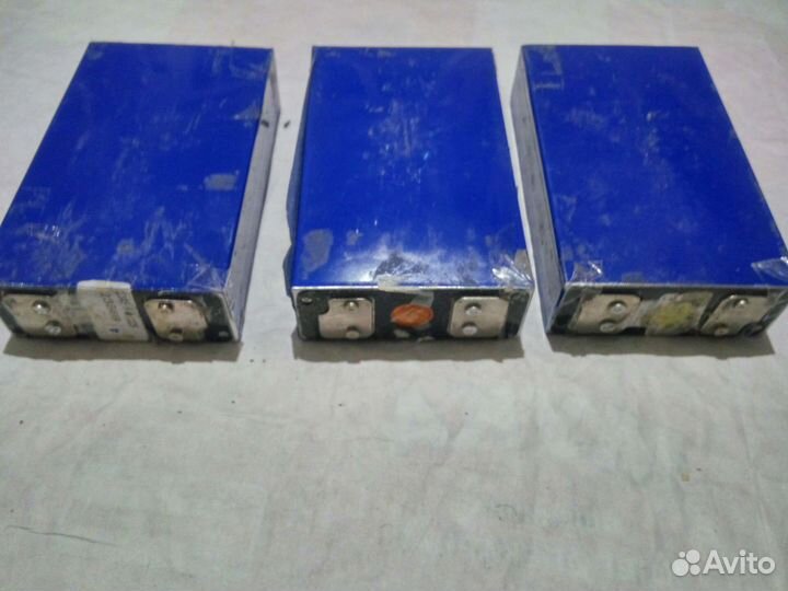 Аккумулятор:3,3в