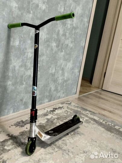 Трюковой самокат