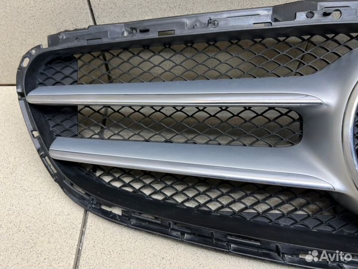 Решетка радиатора Mercedes Benz E-Class W212