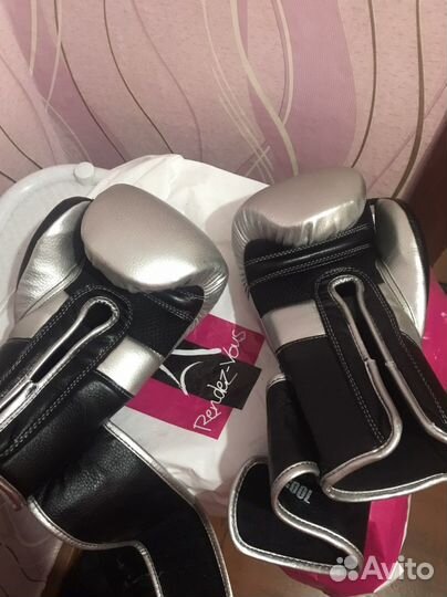 Боксерские перчатки 12 oz Clinch