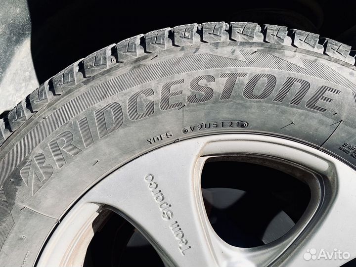 Bridgestone Blizzak DM-V2 225/65 R17 102S