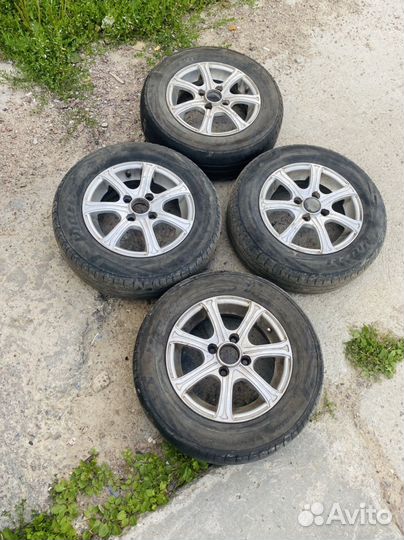 Accelera Iota 175/70 R13