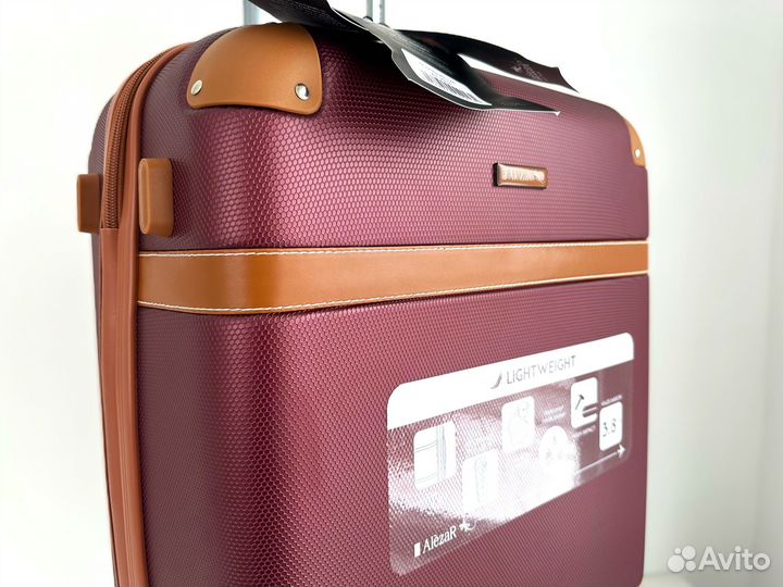 Чемодан AlezaR из Финляндии