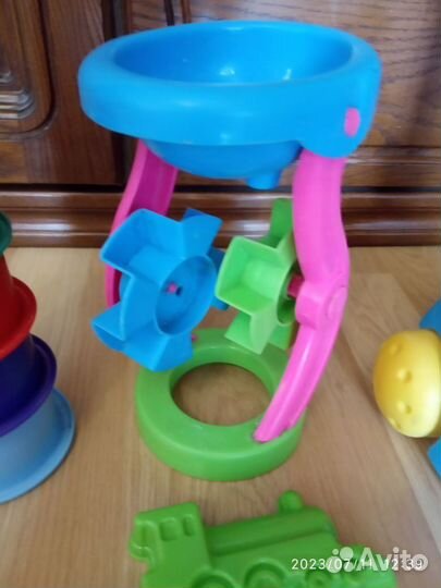 Каталка вертолет+ пирамидка+для песочницы набор