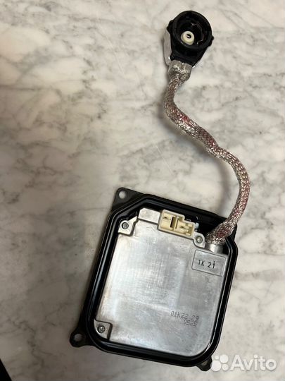 Блок розжига Lexus LS 2006 8110733761