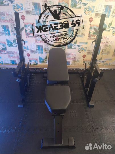 Стойки и скамья для жима штанги