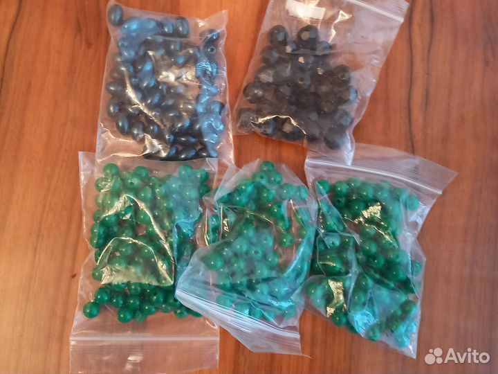 Бусины дерево,пластм.Пайетки.Буб-ки,кол-ки,звез-ки