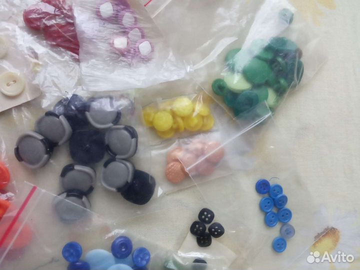 Ткань для рукоделия, пуговицы