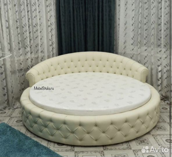 Круглая кровать