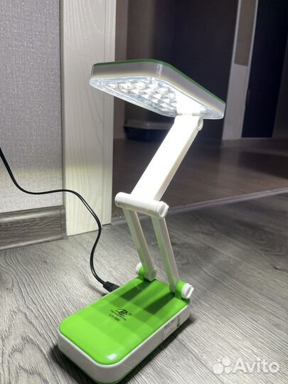Лампа настольная