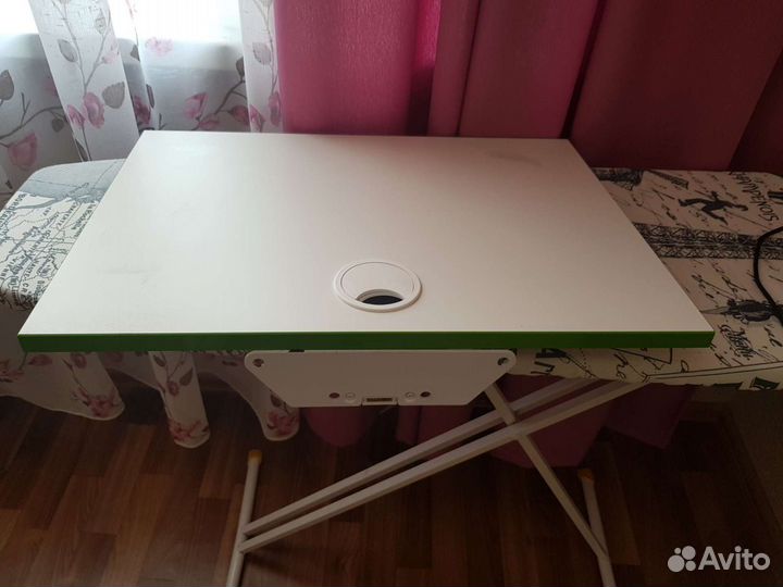 Полка настенная под микроволновую печь