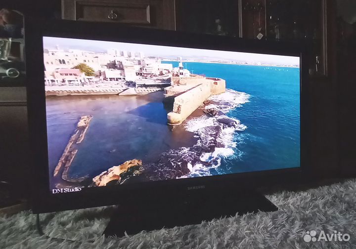 Продам телевизор