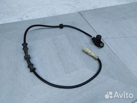 Датчик ABS передний Опель