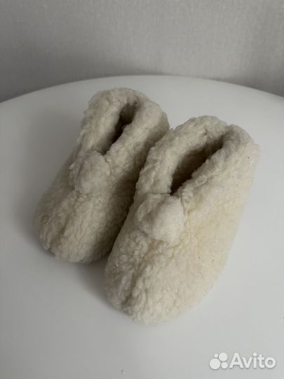 Тапочки чуни из натуральной овчины новые