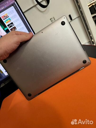 Macbook Pro 13 2019 touch bar