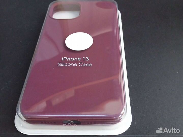 Чехол на iPhone 13