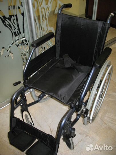 Кресло-коляска инвалидная H001 Armed