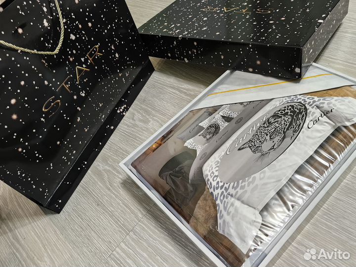 Брендовое постельное белье в подарочной упаковке